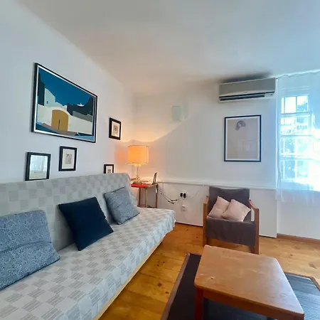 Nugal מאקרסקה